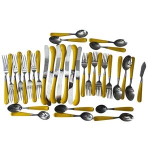 Vintage/Retro Oxford Hall Yellow Handle Stainless Flatware Set 35 Pc‎ Dining